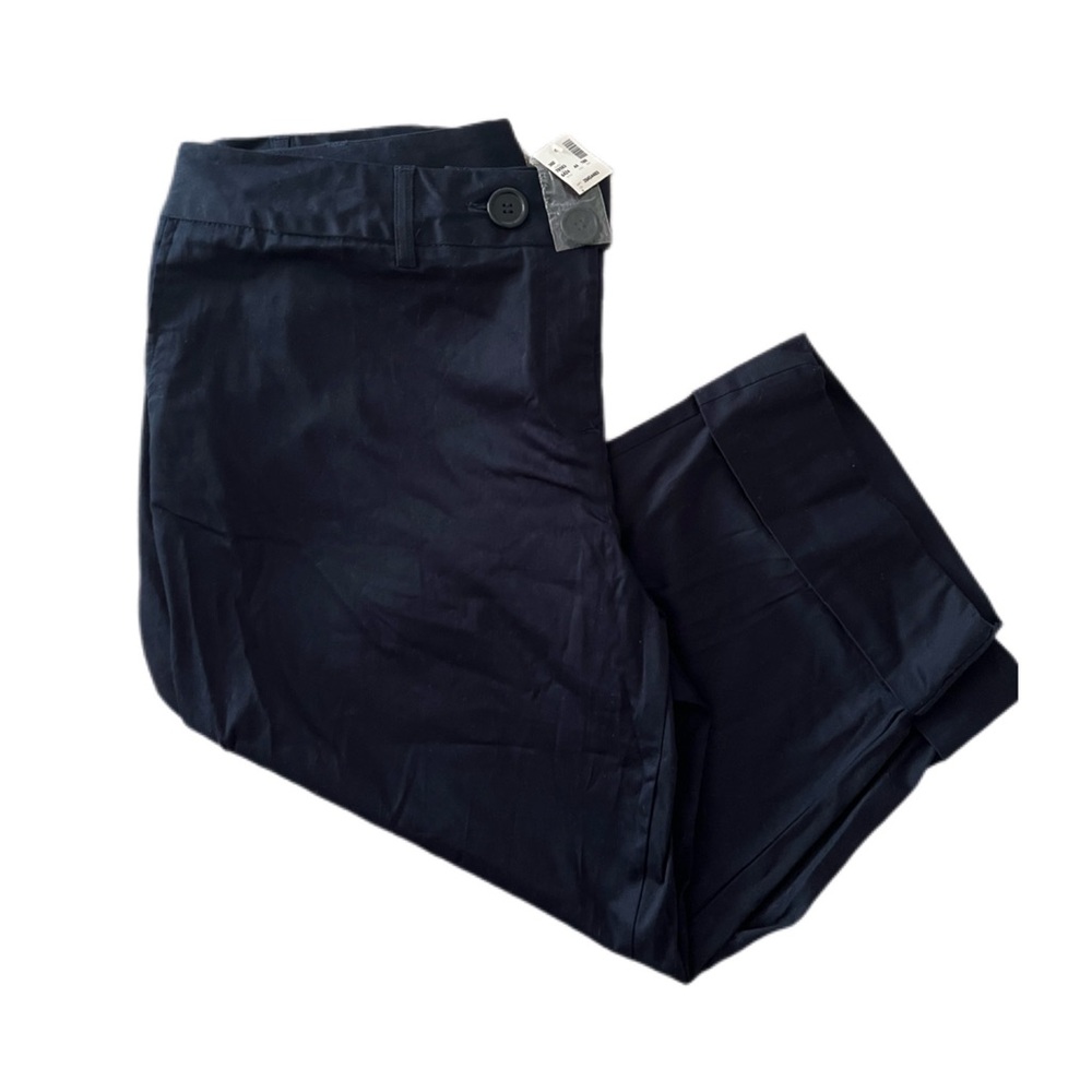 NWT Avenue NAVY Crop dress pants, plus size 18. Sateen cuff capri, stretch.